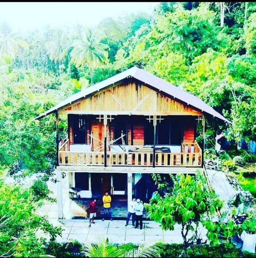 Appartamento Air Manis Secret Surfcamp Taluk Batung Esterno foto