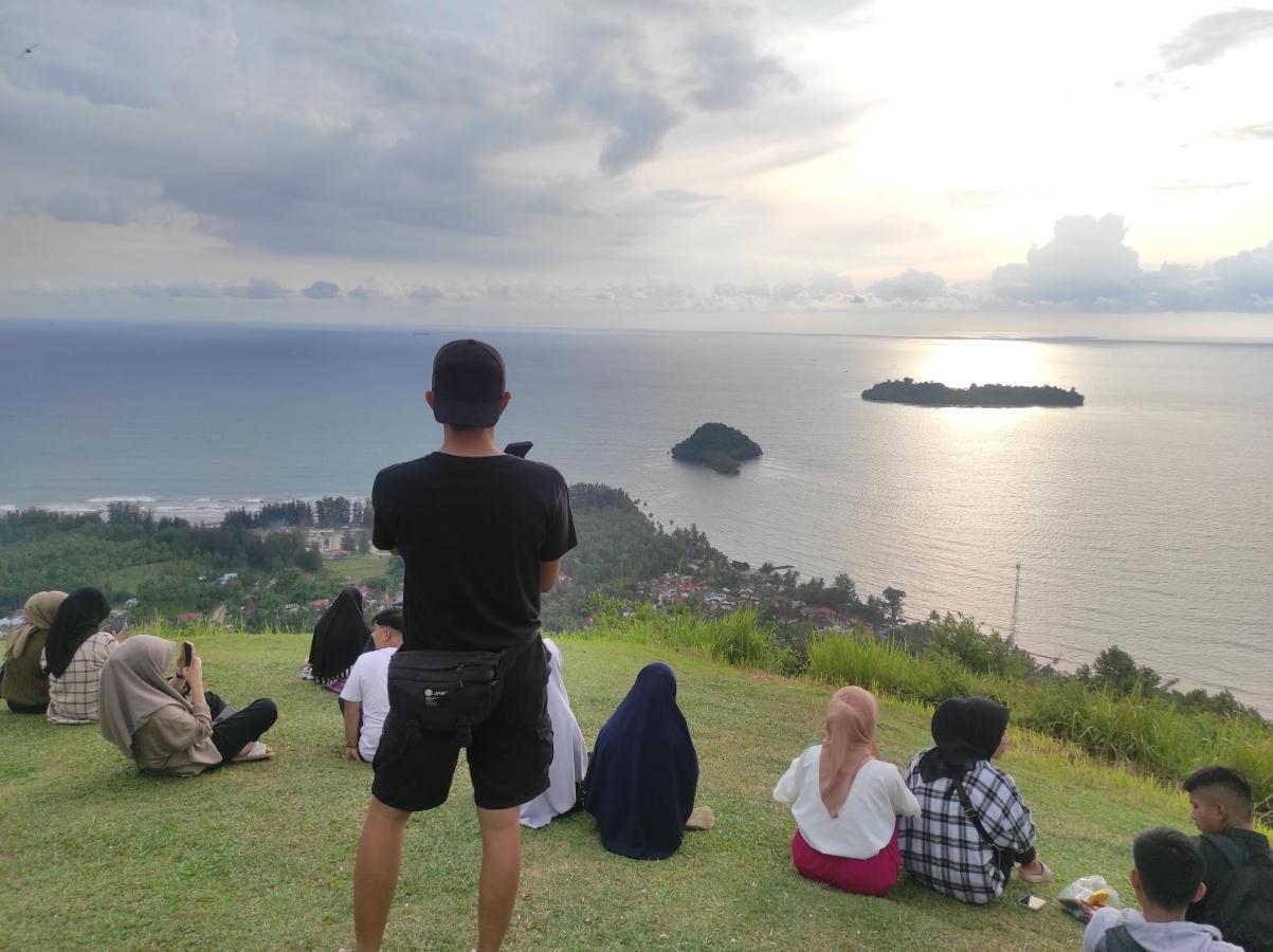 Appartamento Air Manis Secret Surfcamp Taluk Batung Esterno foto