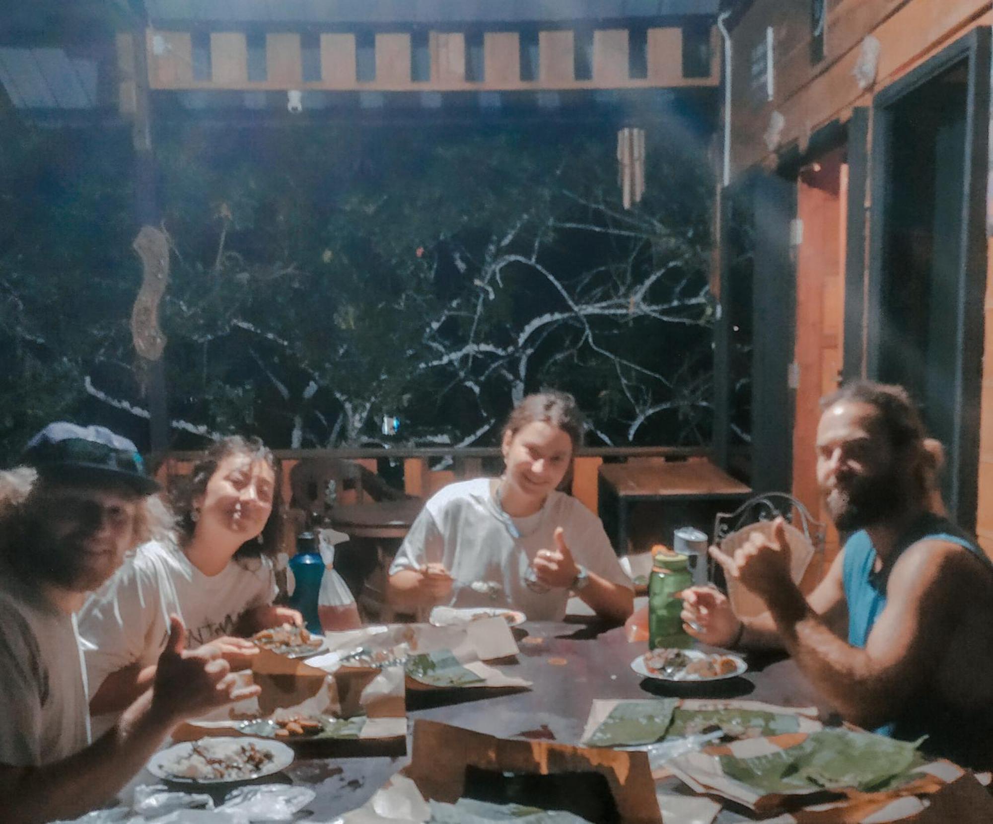 Appartamento Air Manis Secret Surfcamp Taluk Batung Esterno foto
