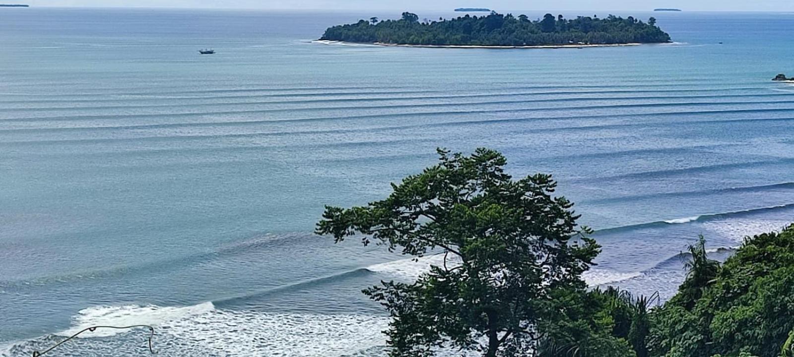 Appartamento Air Manis Secret Surfcamp Taluk Batung Esterno foto