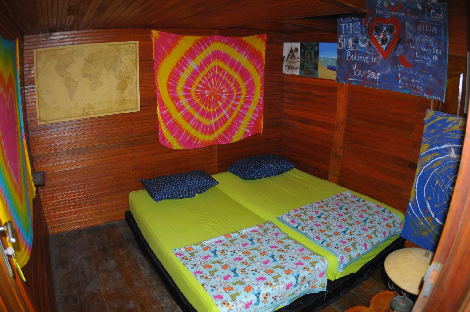 Appartamento Air Manis Secret Surfcamp Taluk Batung Esterno foto