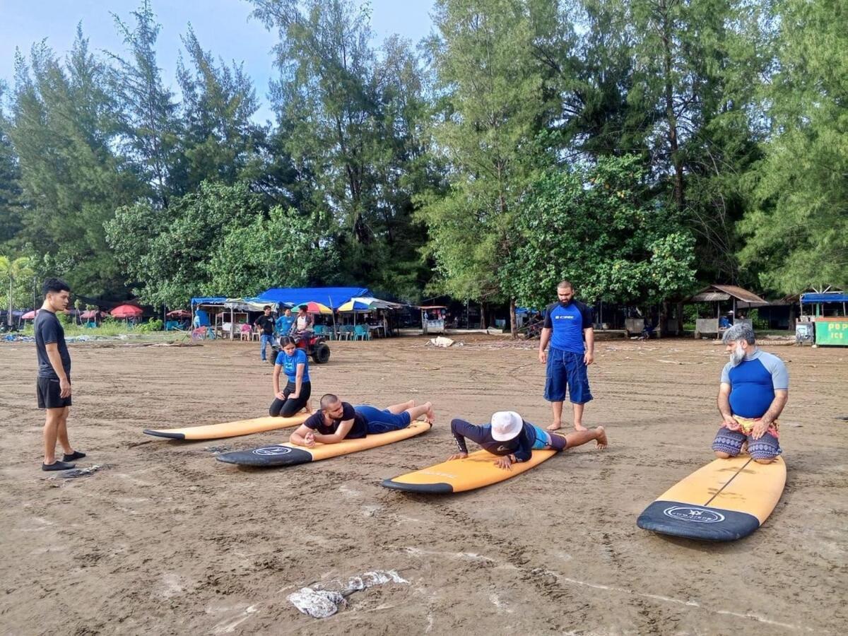 Appartamento Air Manis Secret Surfcamp Taluk Batung Esterno foto