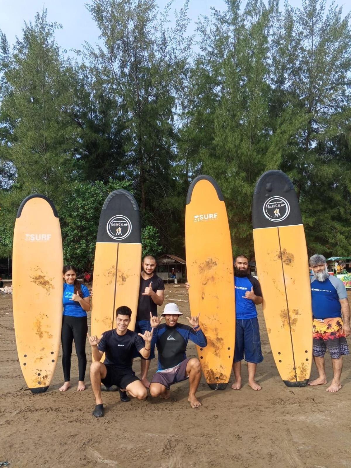 Appartamento Air Manis Secret Surfcamp Taluk Batung Esterno foto